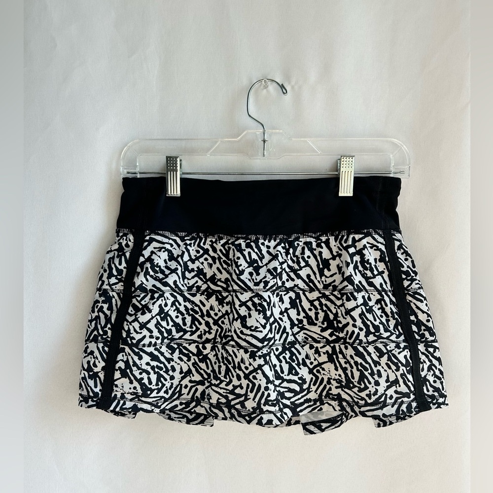 Lululemon Pace Rival Skirt II in Brushed Animal White Black - Picture 3 of 7